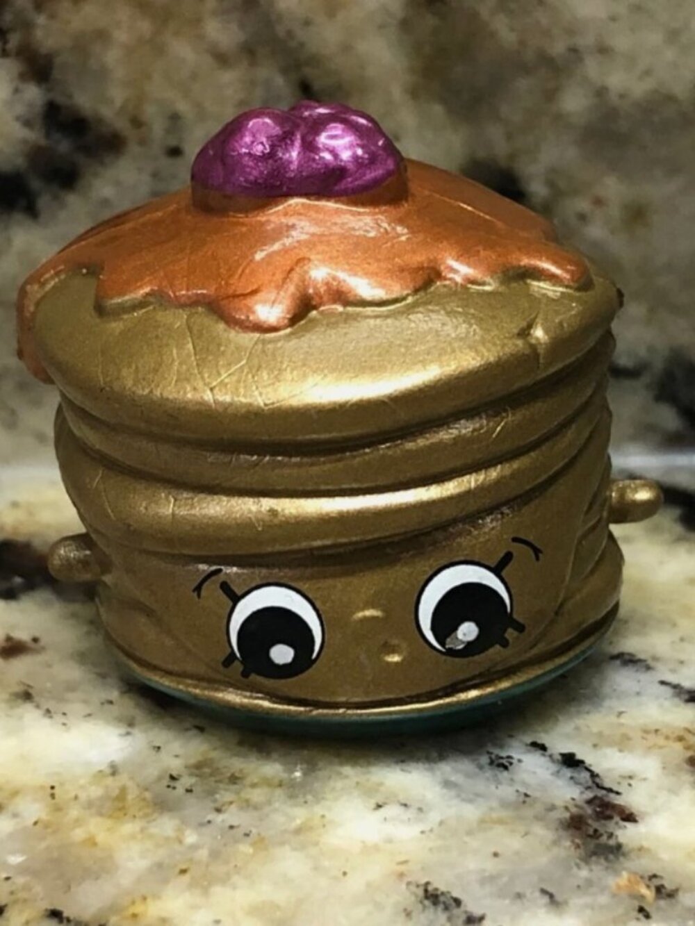 ULTRA RARE Season 6-Fruit & Veggies Berry Sweet Pancakes Shopkins